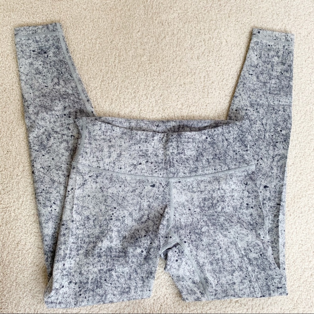 Lululemon grey wonder under low rise sz.6
